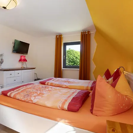 Poehlbergblick Schindelba בית נופש *